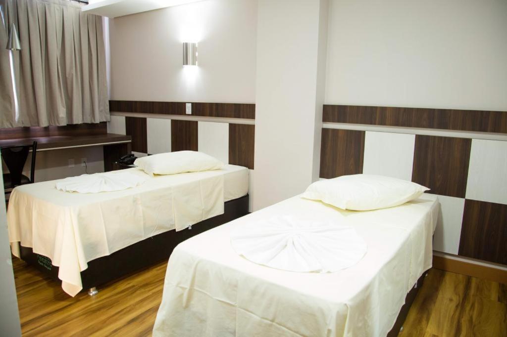 Hotel Maestro Executive Toledo โตเลโด ภายนอก รูปภาพ