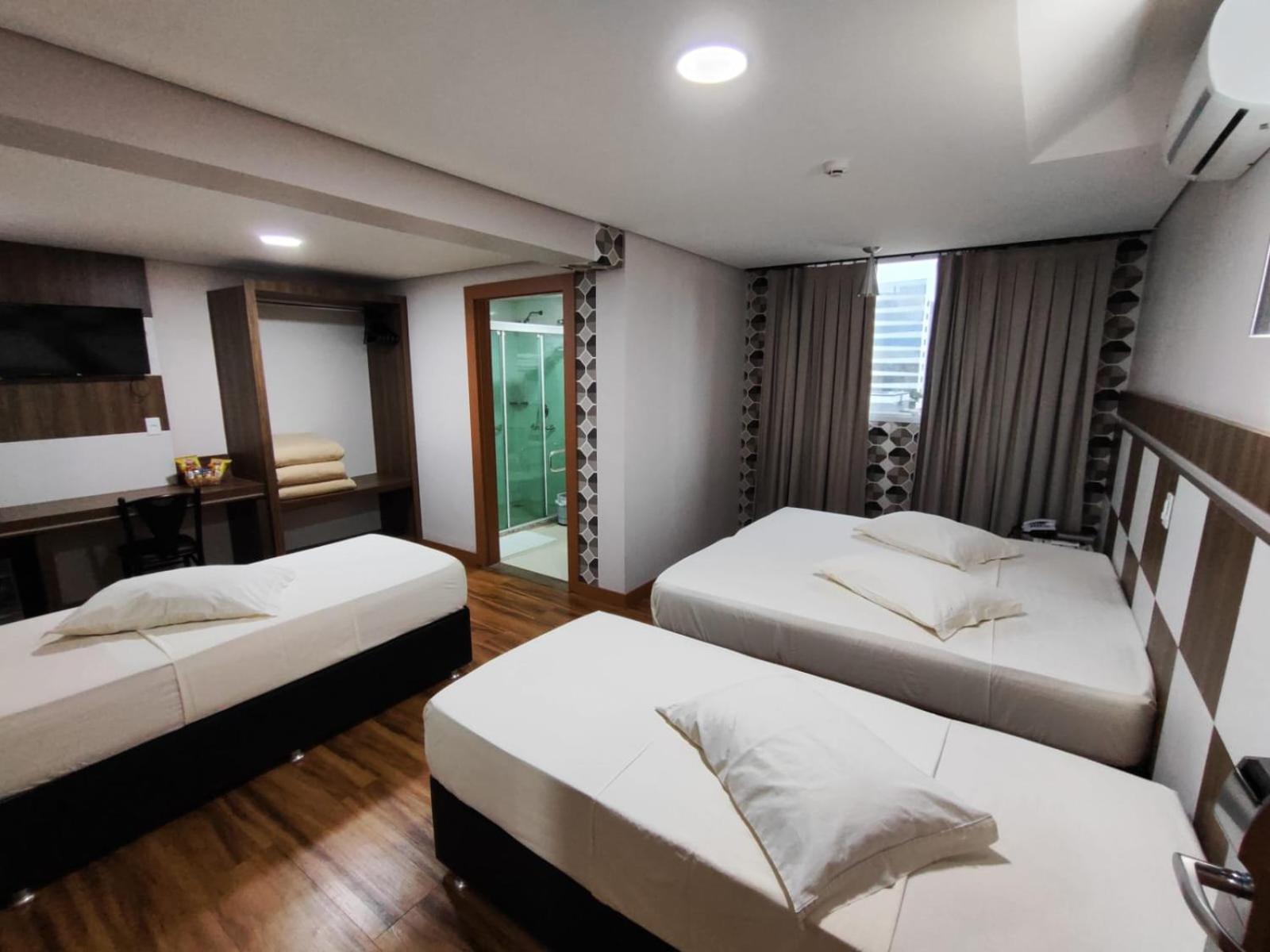 Hotel Maestro Executive Toledo โตเลโด ภายนอก รูปภาพ