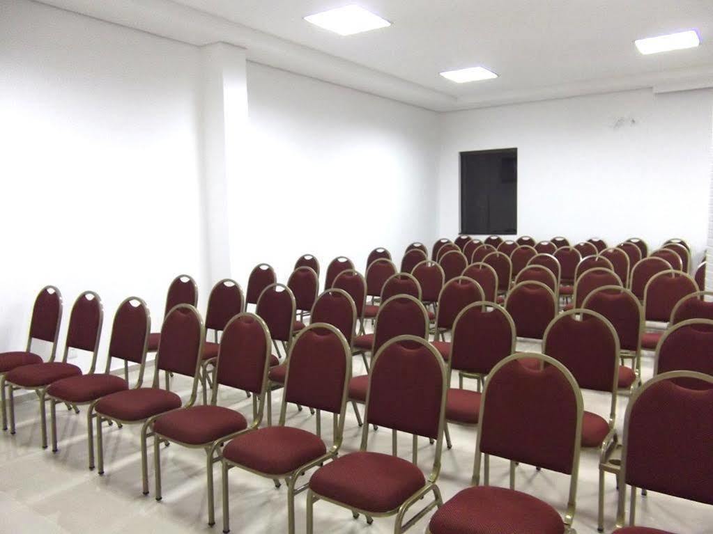 Hotel Maestro Executive Toledo โตเลโด ภายนอก รูปภาพ